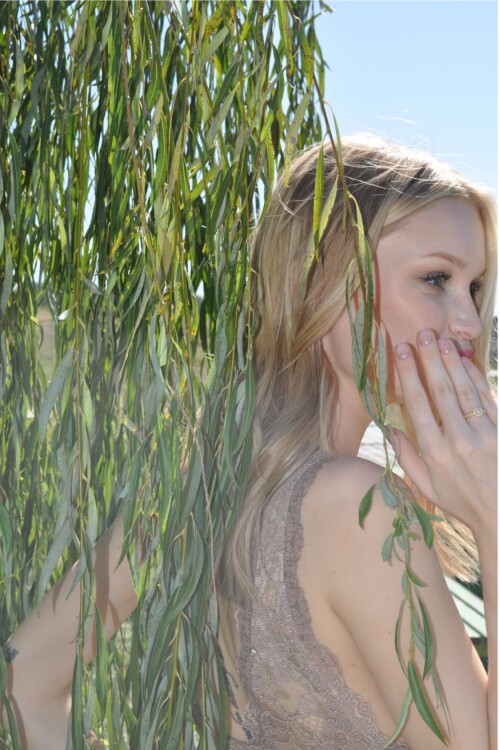 TAŞLI YUVARLAK YÜZÜK