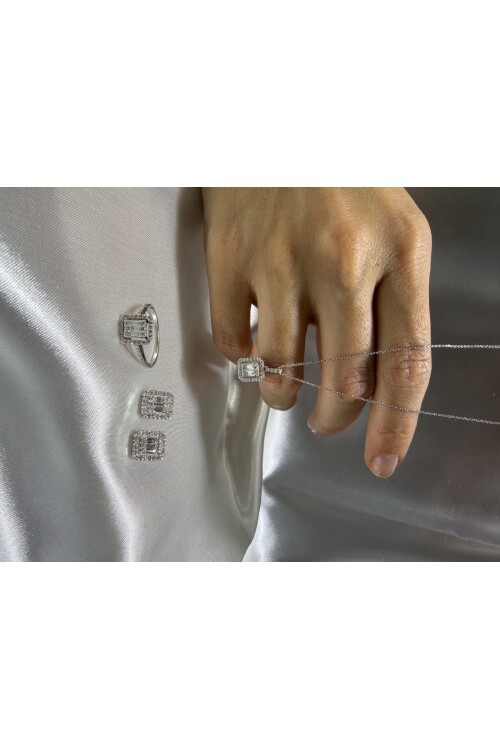 PIRLANTA BAGET ve YUVARLAK TAŞ YÜZÜK