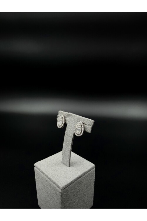 PIRLANTA DAMLA MODEL BAGET ve YUVARLAK TAŞ KÜPE