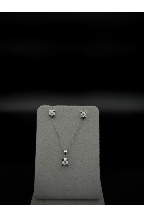 PIRLANTA TAKOZ TIRNAK TEKTAŞ ZİNCİRLİ KOLYE