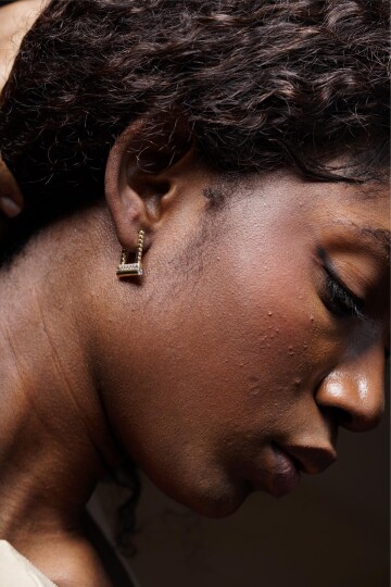 TAŞLI KİLİT KÜPE